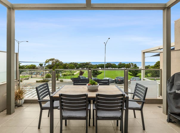 1/118 Mountjoy Parade, Lorne, Vic 3232