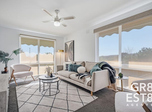50 Mossgiel Park Drive, Endeavour Hills, Vic 3802