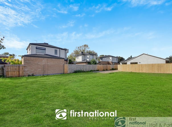 47B Cranbourne Drive, Cranbourne, Vic 3977