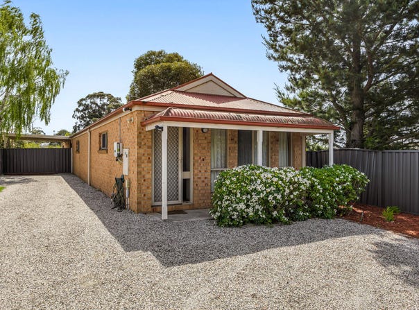 17 Recreation Road, Mount Clear, Vic 3350
