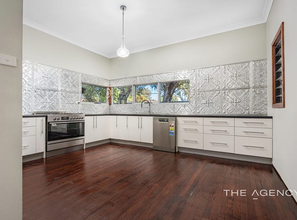16 Keating Street, Rangeway, WA 6530