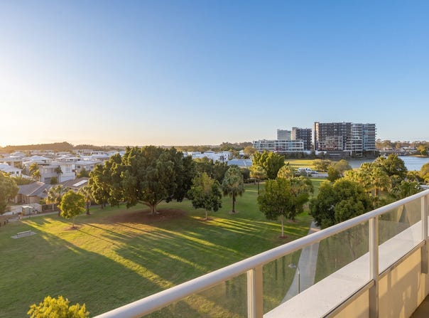 404/3 Compass Drive, Biggera Waters, Qld 4216