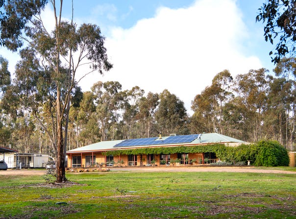 154 Chaplins Road, Walmer, Vic 3463