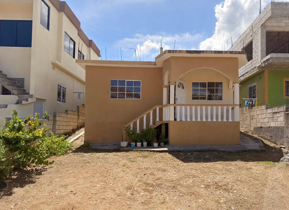 78 DALLAS JEWEL ROAD, Mansfield Heights, St. Ann