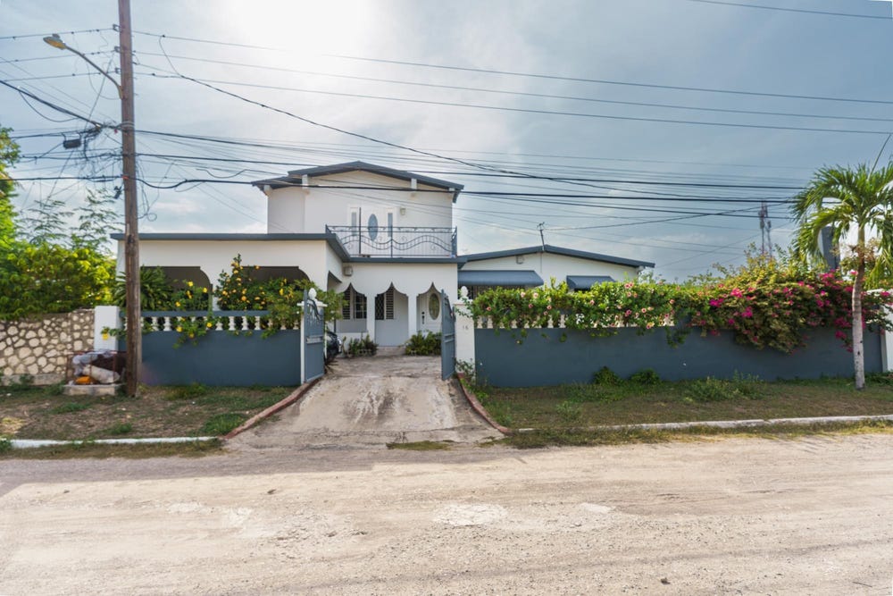 16 RIO COBRE DRIVE, Lauriston, St. Catherine
