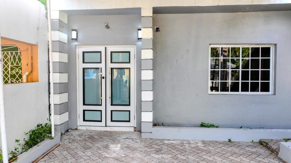 108 MINERAL HEIGHTS, Mineral Heights, Clarendon