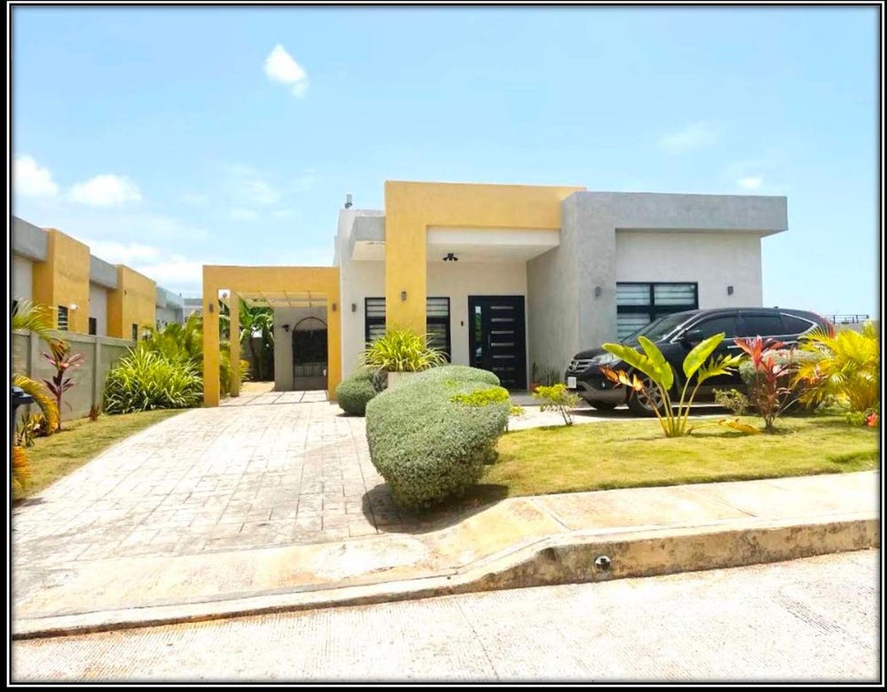 89 PYRAMID POINT, Ocho Rios, St. Ann