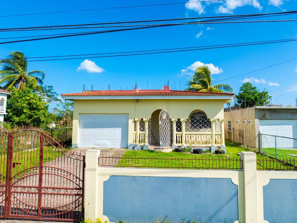 94 MIGNOTT DRIVE, HARTWELL, May Pen, Clarendon