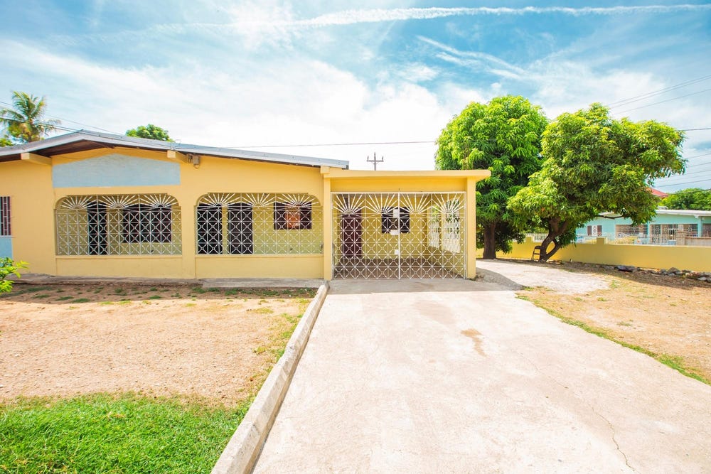 2 DOVER AVE, GREENDALE, Spanish Town, St. Catherine