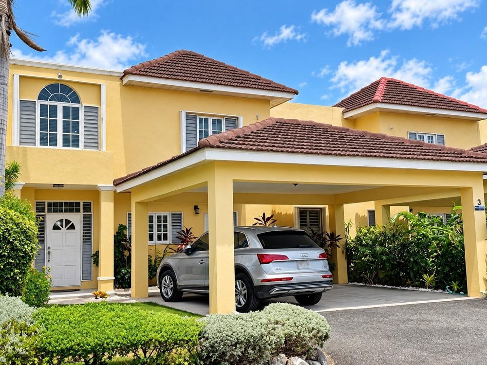 RETREAT AVENUE unit: 3, Kingston 6, St. Andrew