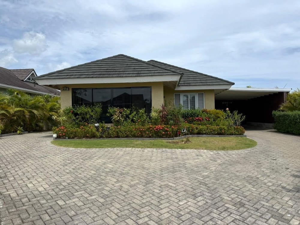 831 SEA GRAPE AVE., THE CREST, St. Ann's Bay, St. Ann