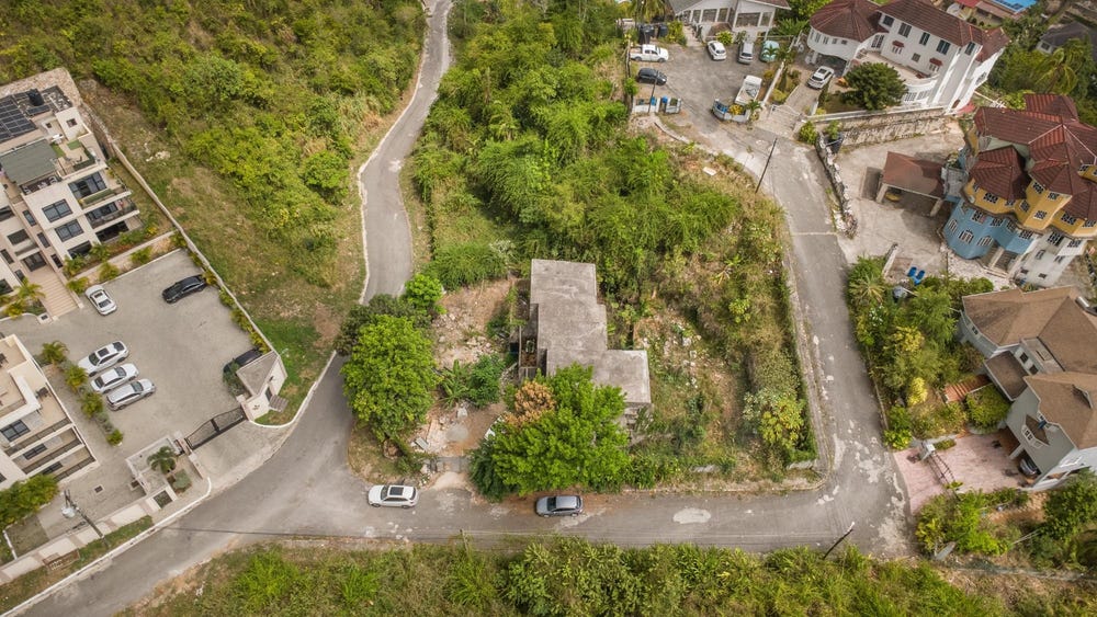 1 LIPSCOMBE DRIVE, Stony Hill P.O., St. Andrew