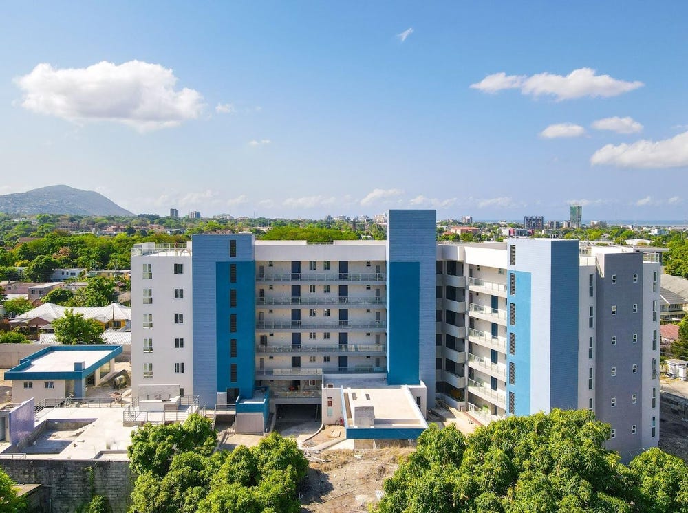 WATERLOO ROAD, KINGSTON 8