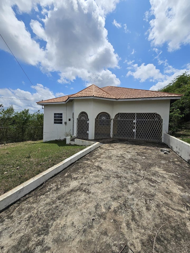 124 CENTRAL AVENUE, Weston Park, Clarendon