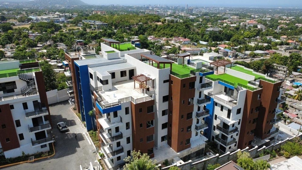 3A GROSVENOR HEIGHTS unit: B302, Kingston 8, St. Andrew