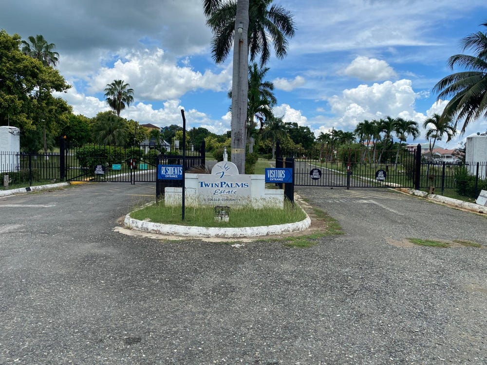 384 SEAVIEW LOOP, May Pen, Clarendon