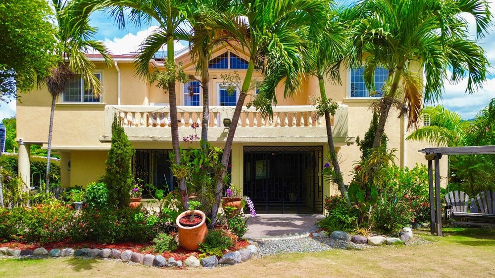 SANDHURST CRESCENT, Kingston 6, St. Andrew