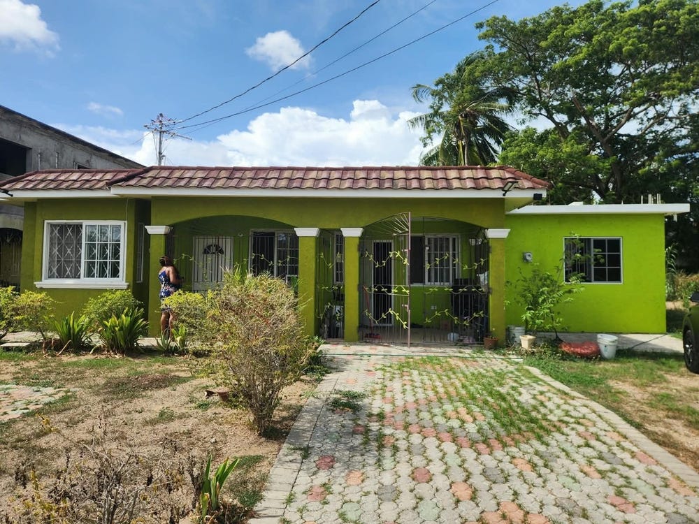2 TANGERINE CLOSE, SEVILLE MEADOWS 1, St. Catherine