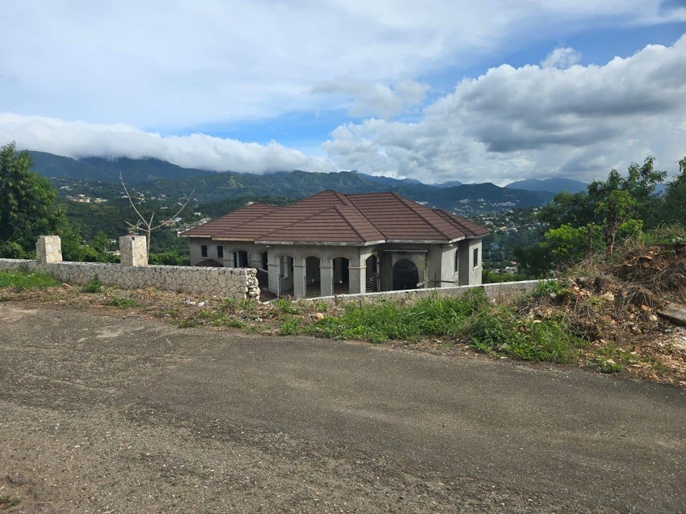 14 VICTORY AVENUE, Kingston 19, St. Andrew
