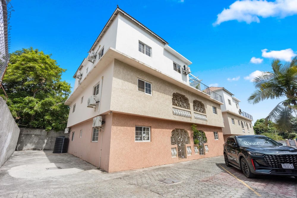 38 DEANERY AVE KINGSTON 3, Kingston 3, St. Andrew