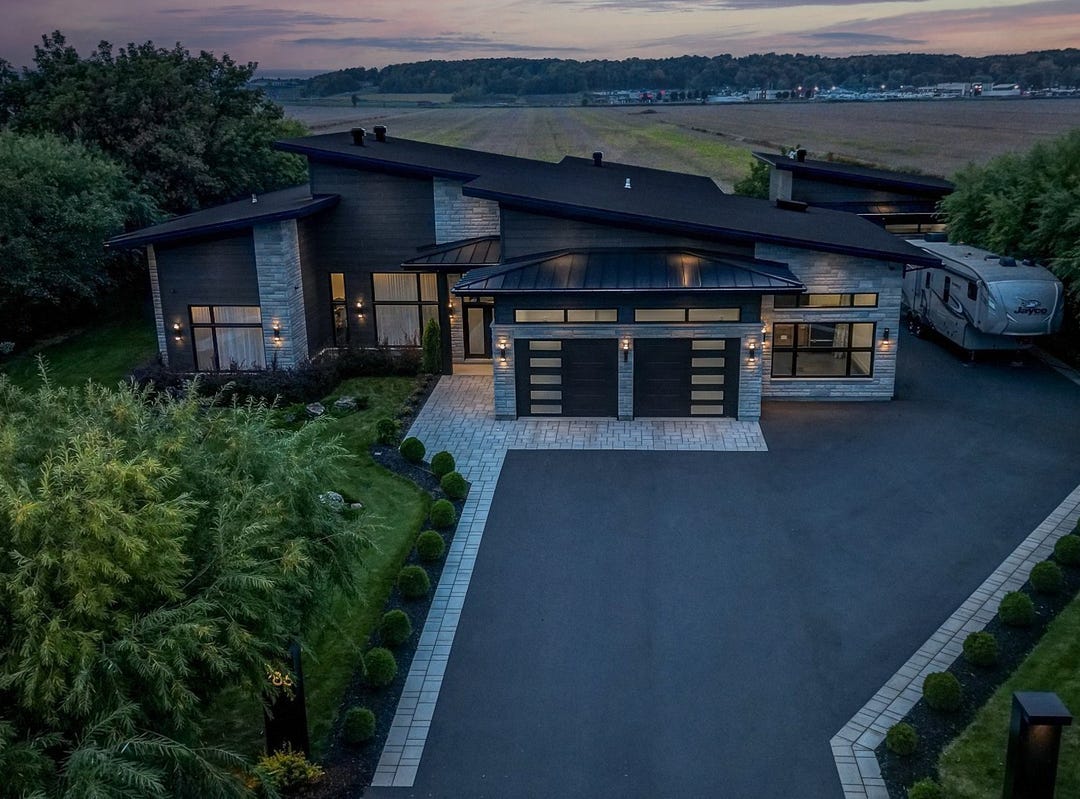 286 Ch. du Ruisseau N., SaintMathieudeBeloeil, Québec J3G 2C9 Other