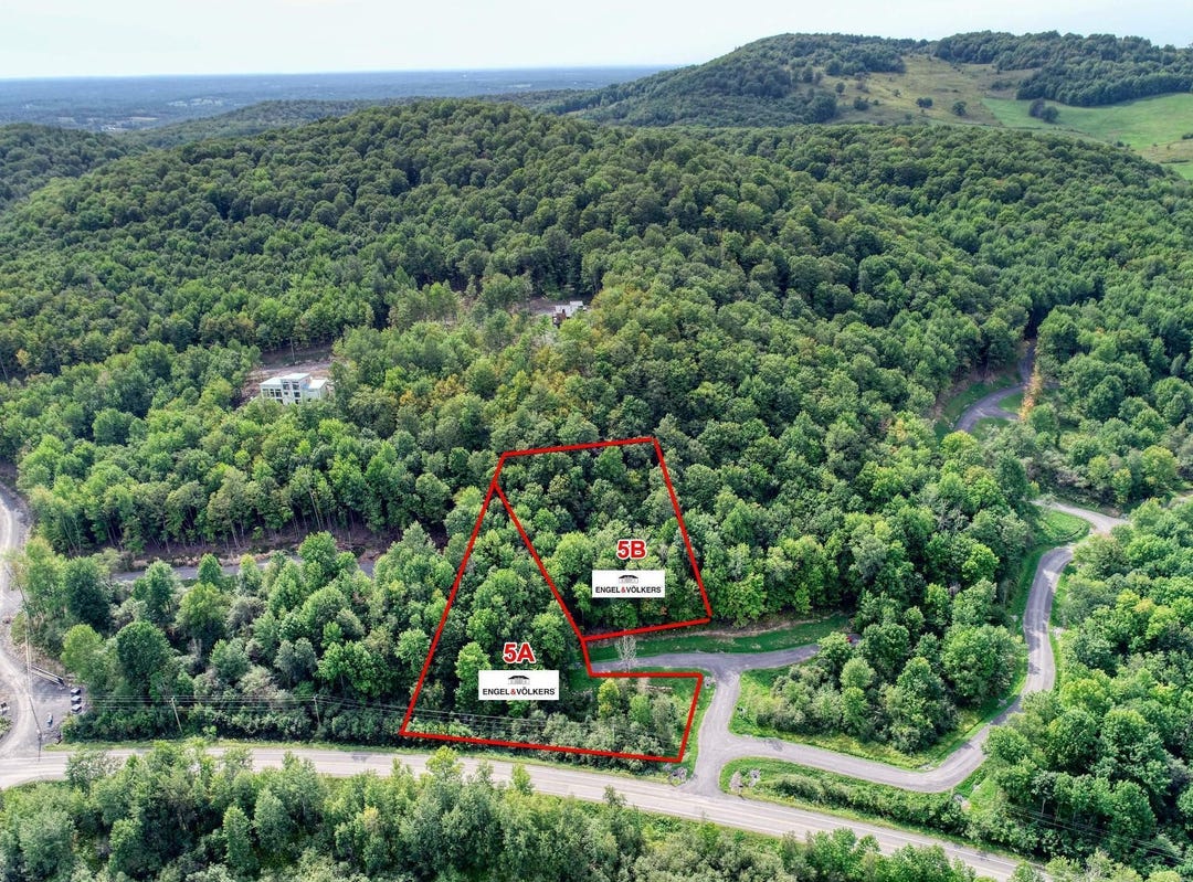 72013 Ch. de Gaspé, Bromont, Québec J2L 2N7 Land for Sale
