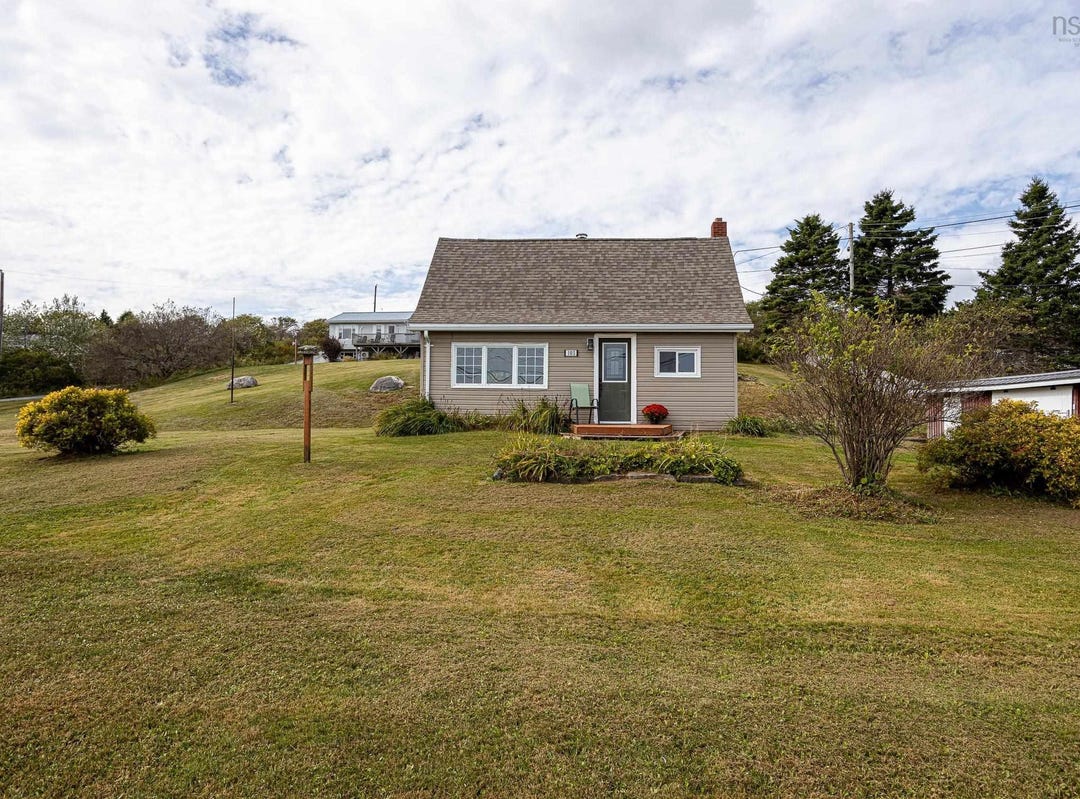 103 Shore Road, West Chezzetcook, Nova Scotia B0J 2L0 House for Sale