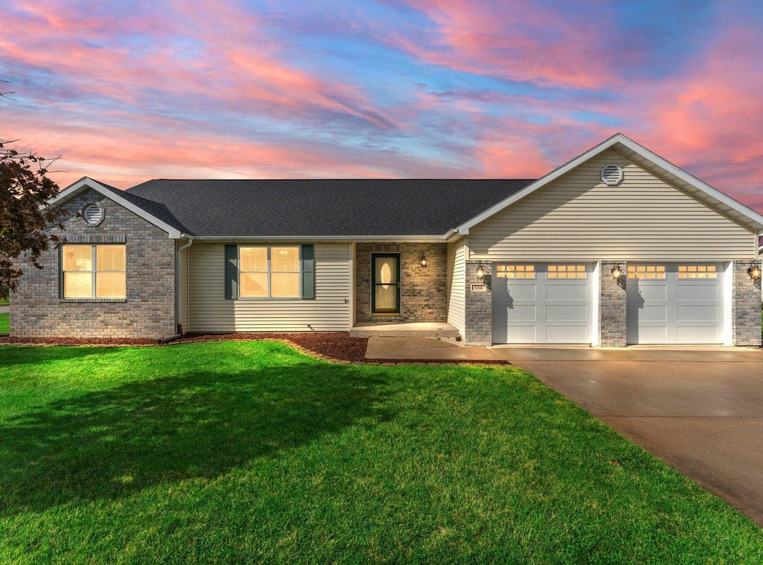 334 Forsythia Street SE, DeMotte, IN 46310 House for Sale realestate