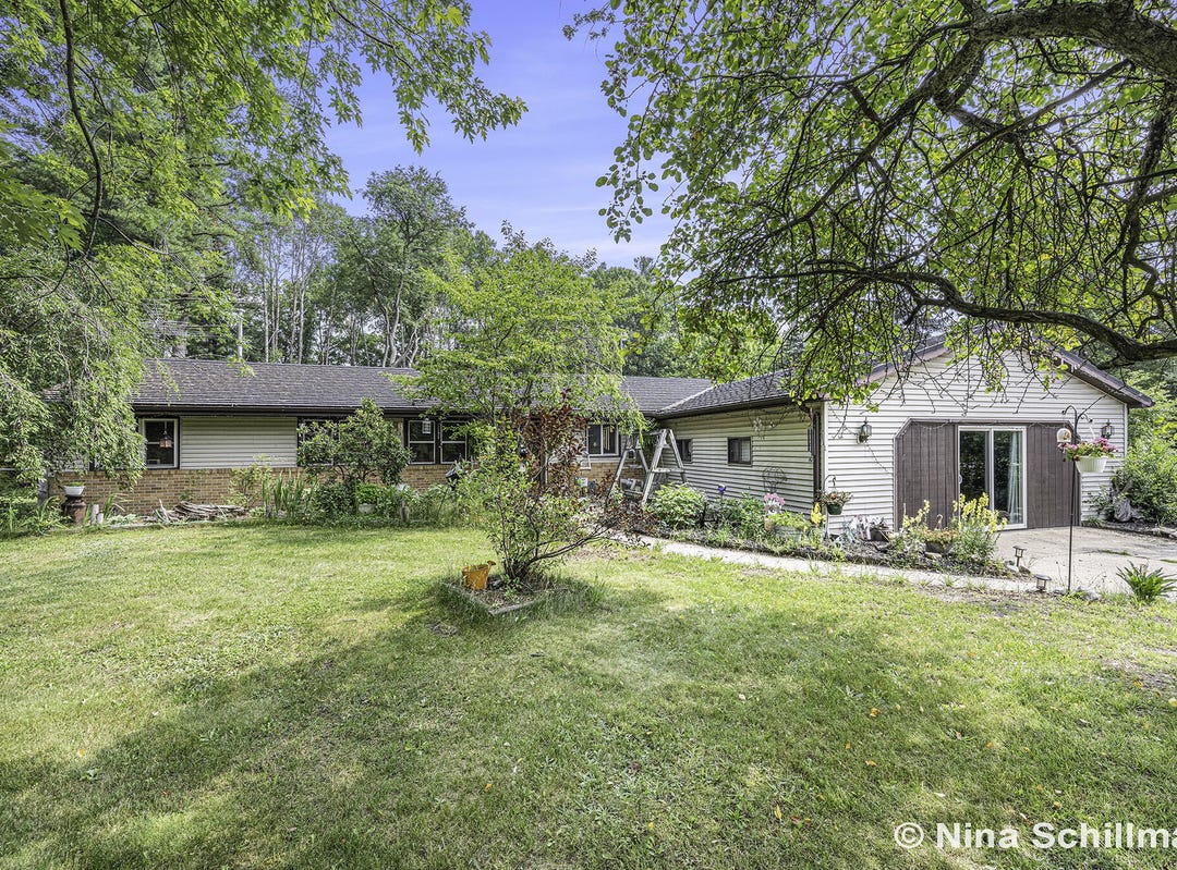 Homes For Sale On Croton Pond Newaygo Mi at Jessica Brown blog