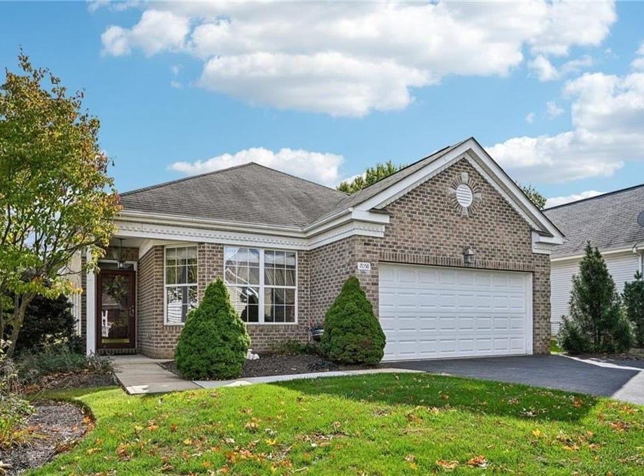 7058 Queenscourt Lane, Lower Macungie Twp, PA 18062 House for Sale