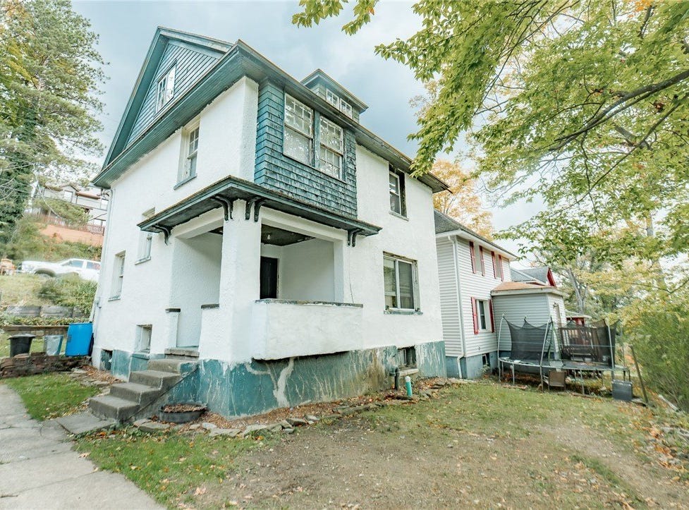 18 Harding St, Westmont Hilltop School District, PA 15905 House for