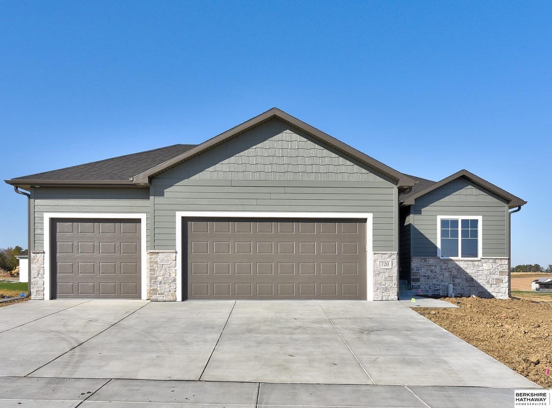 720 W 24th Circle, Wahoo, NE 68066 House for Sale