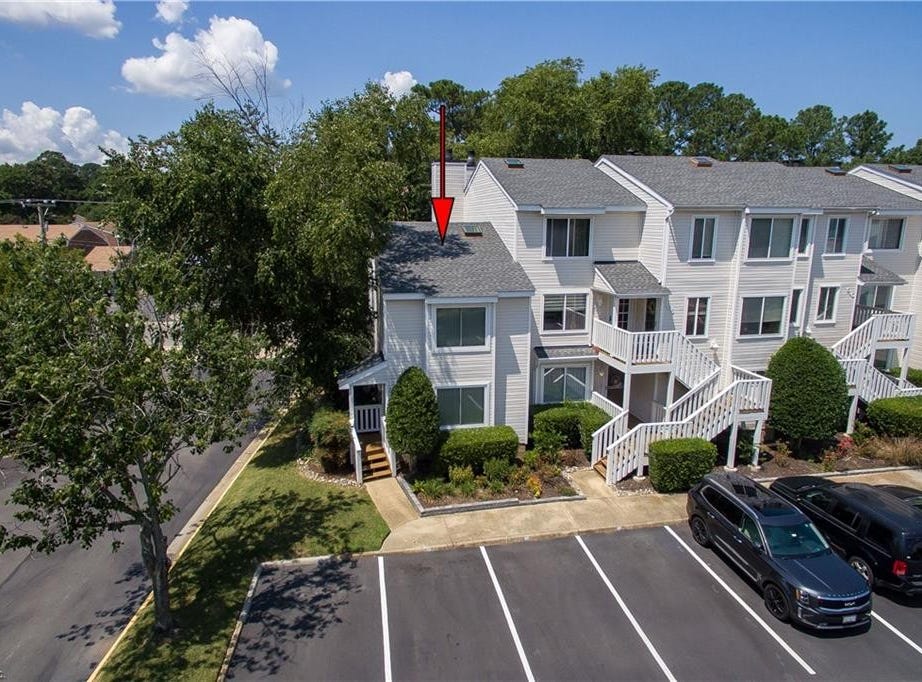 600 Seawatch Cove, Apt 600, Virginia Beach, VA 23451 Townhouse for Sale