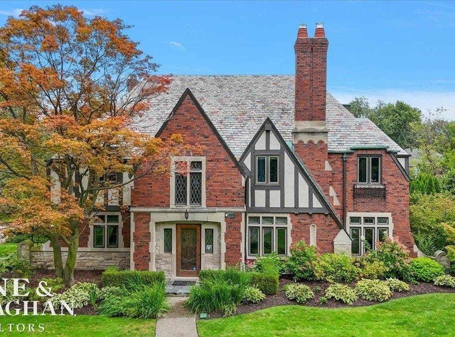 1016 Buckingham, Grosse Pointe Park, MI 48230 House for Sale