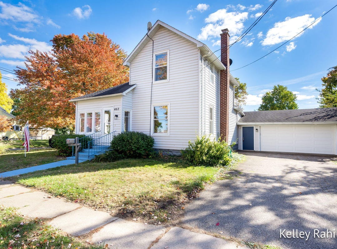402 W Clinton Street, Hastings, MI 49058 House for Sale