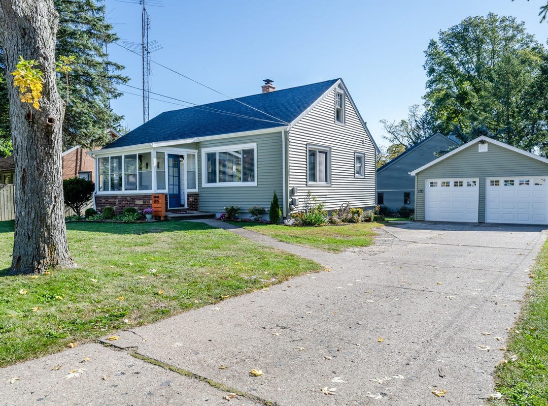 2115 Langley Avenue, St. Joseph, MI 49085 House for Sale realestate