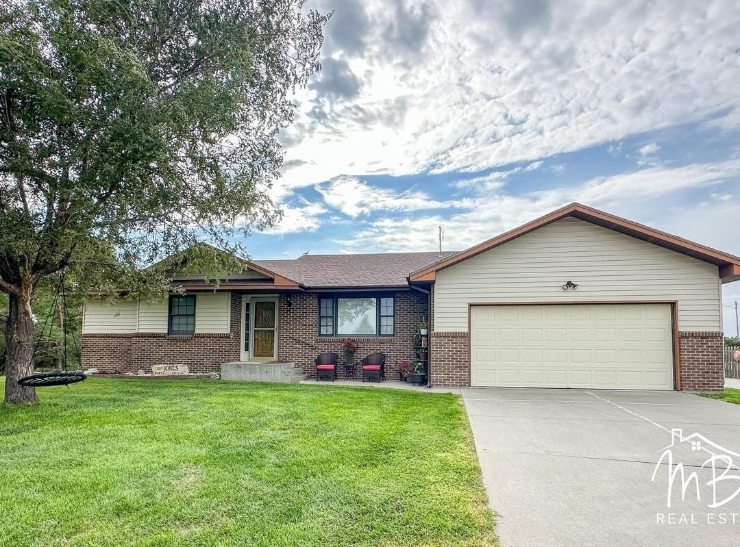 707 Kraus Street, Lakin, KS 67860 House for Sale