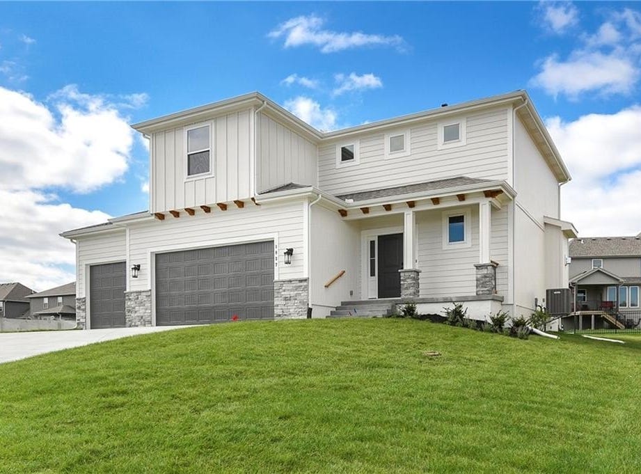 24214 W 58th Place, Shawnee, KS 66226 House for Sale