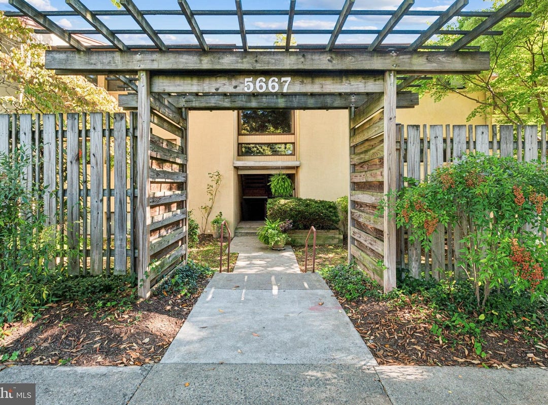 5667 HARPERS FARM ROAD, Apt E, COLUMBIA, MD 21044 Apartment for Sale