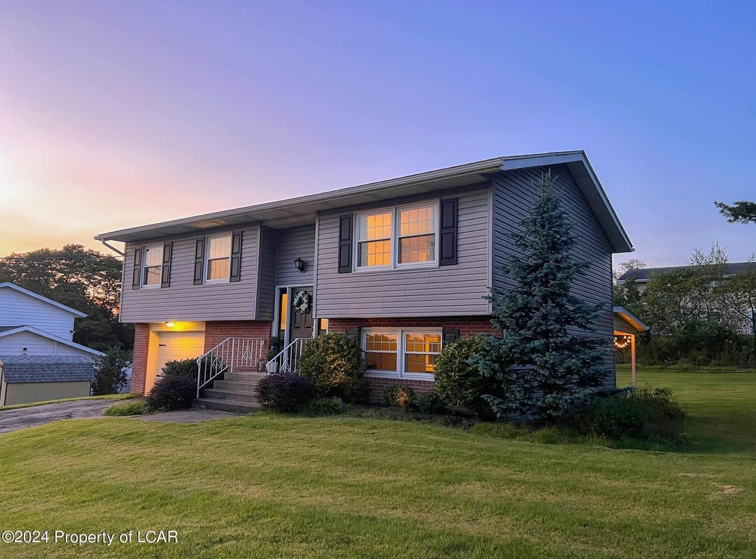 31 Laflin Road, Laflin, PA 18705 House for Sale