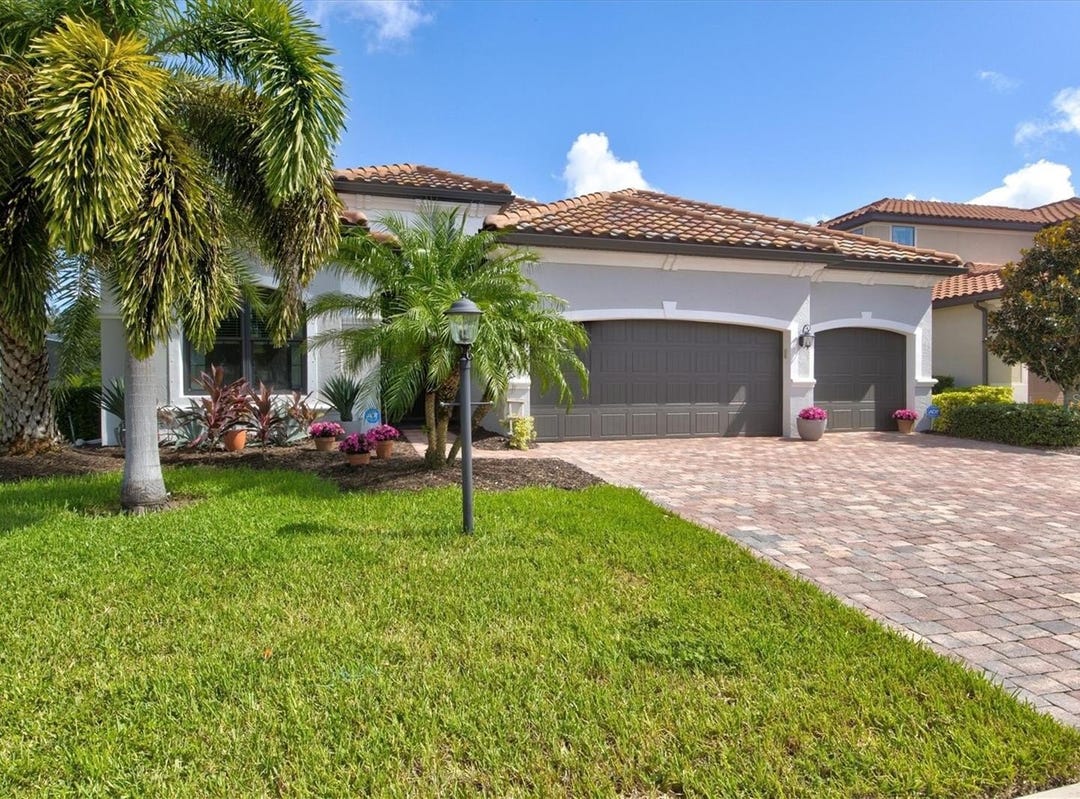 13303 SWIFTWATER WAY, LAKEWOOD RANCH, FL 34211 House for Sale