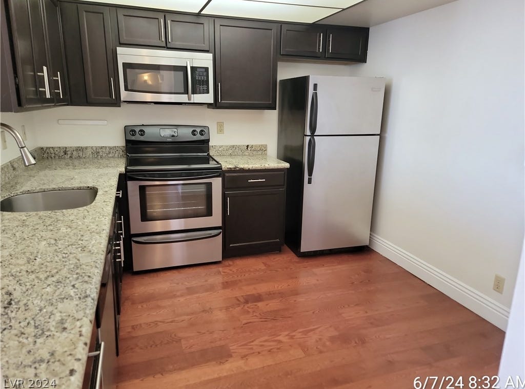 3930 University Center Drive, Apt 906, Las Vegas, NV 89119 Apartment