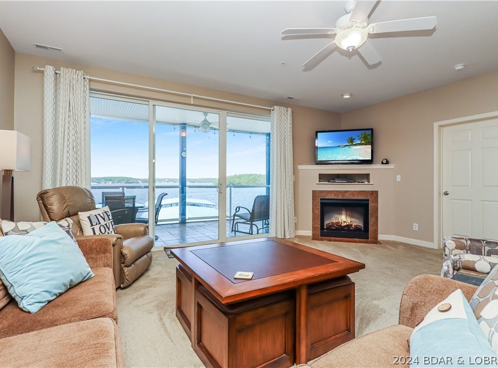 18031 Blue Anchor Drive, Apt 343, Gravois Mills, MO 65037 Apartment for