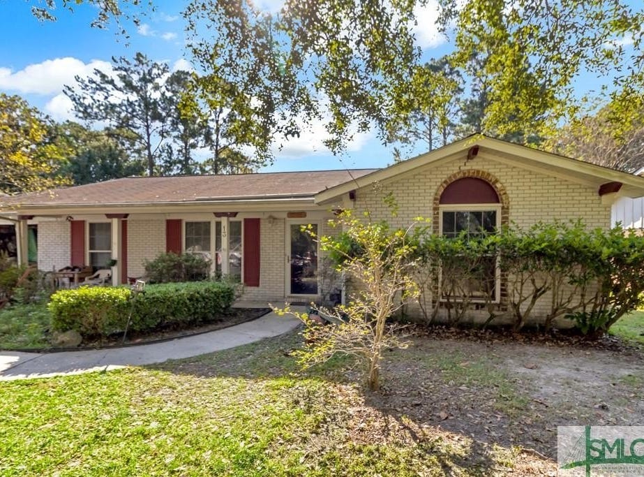 13 Canterbury Circle, Savannah, GA 31419 House for Sale