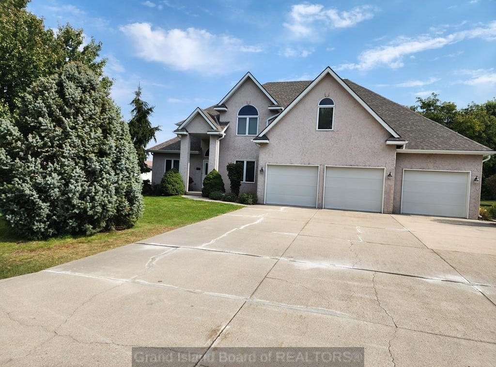 3023 Idaho Ave, Grand Island, NE 68803 House for Sale