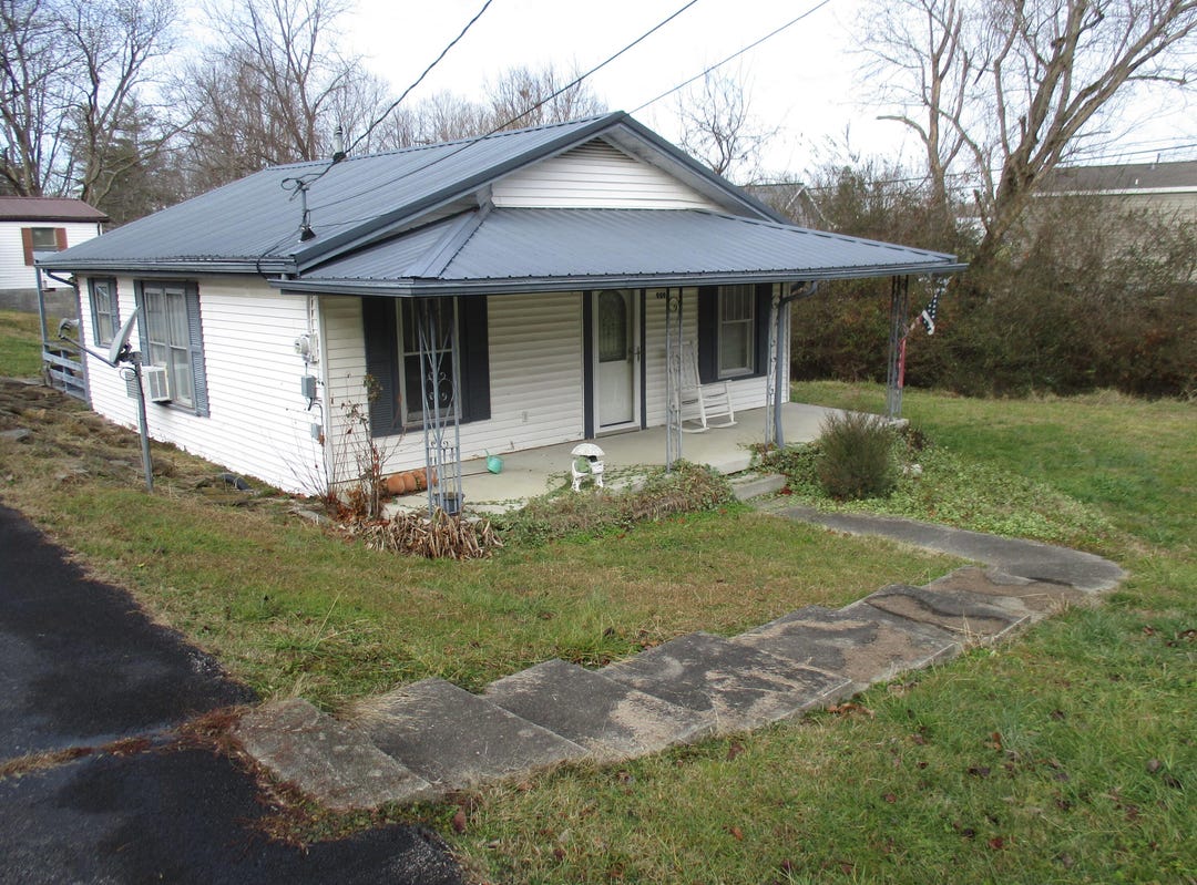 909 Old Corbin Pike, Williamsburg, KY 40769 House for Sale realestate