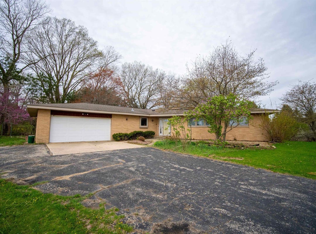 2972 Bailey Road, Sun Prairie, WI 53590 House for Sale