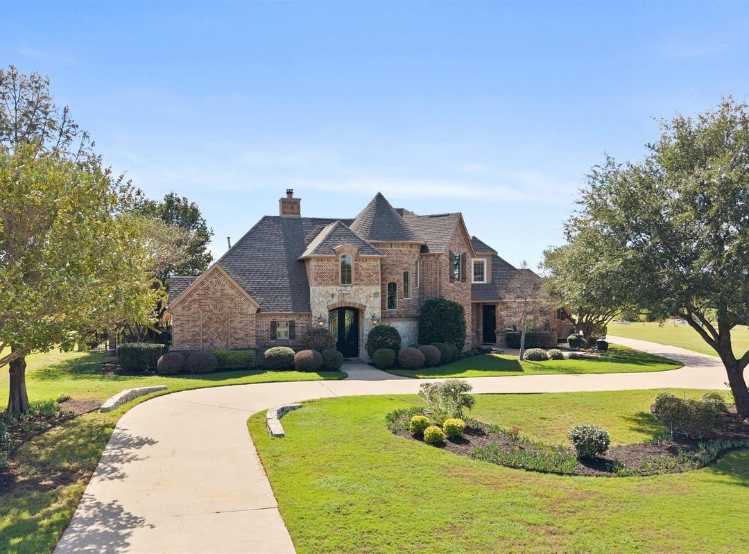 1016 Lighthouse Court, Grand Prairie, TX 75104 House for Sale ...