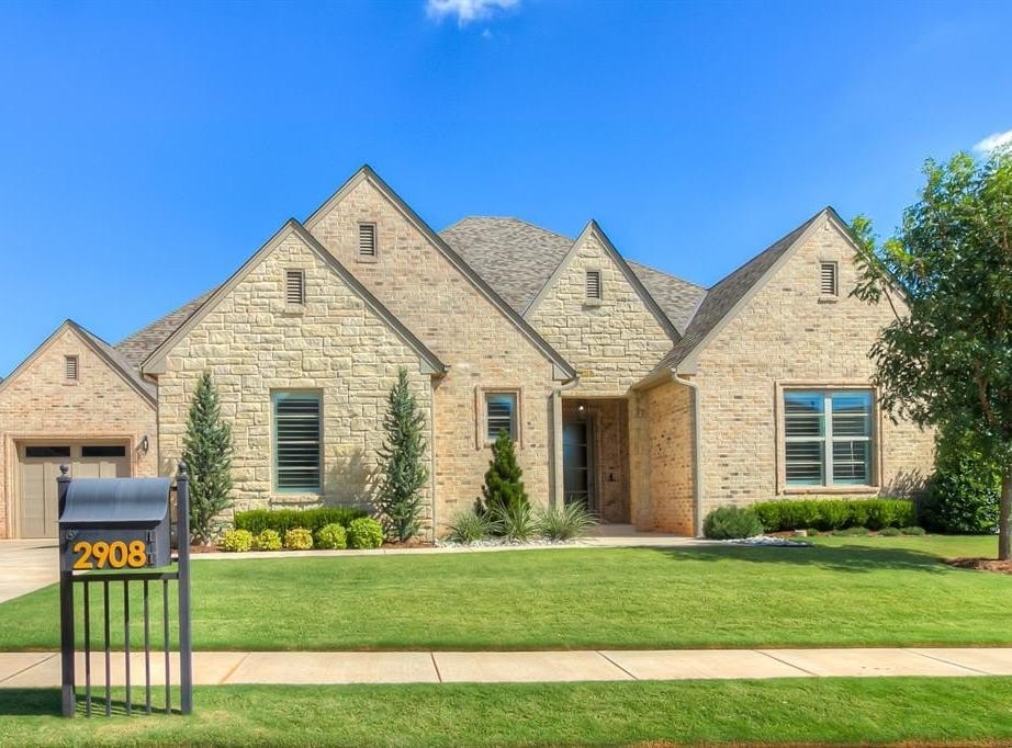 2908 Wood Thrush Way, Edmond, OK 73012 House for Sale