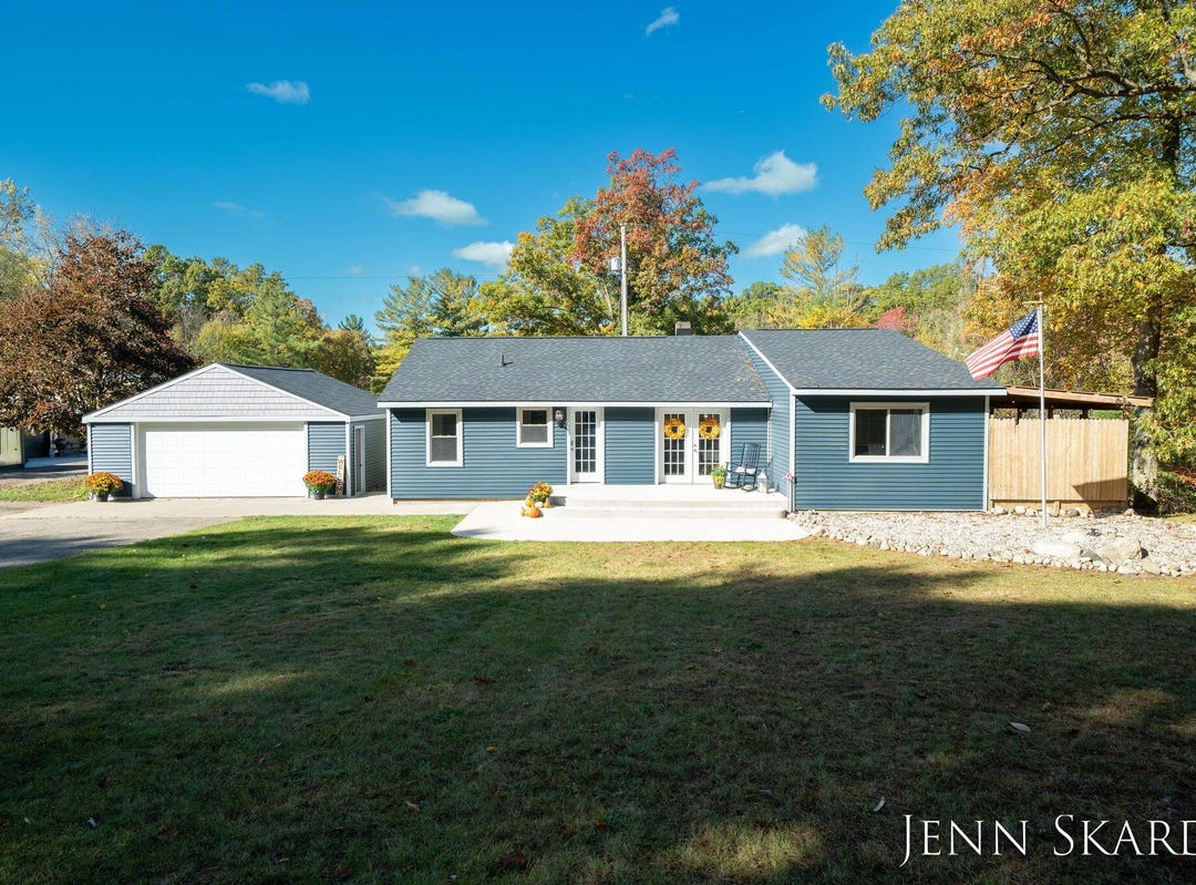 5065 Porter Hollow Drive NE, Rockford, MI 49341 House for Sale